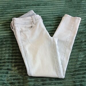 American Eagle Light Washed Jeans